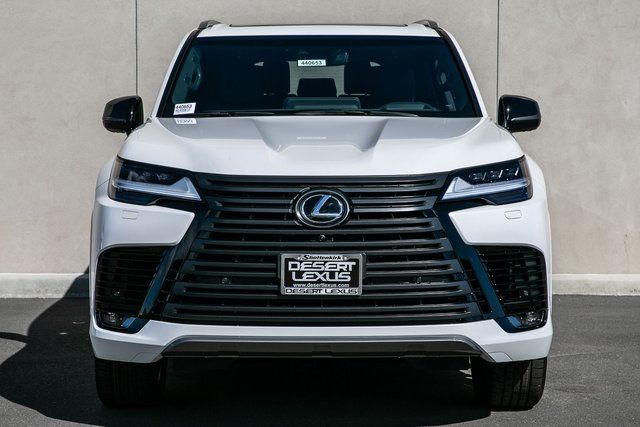 2024 Lexus LX 600 Luxury photo 2