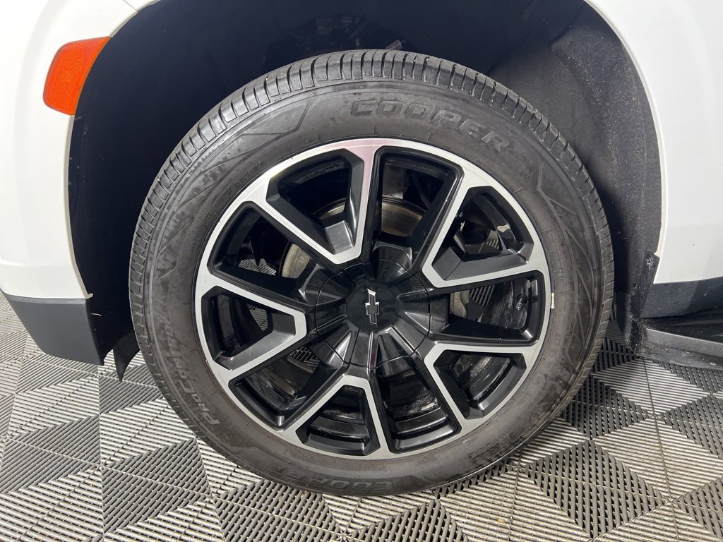 2023 Chevrolet Tahoe RST photo 12
