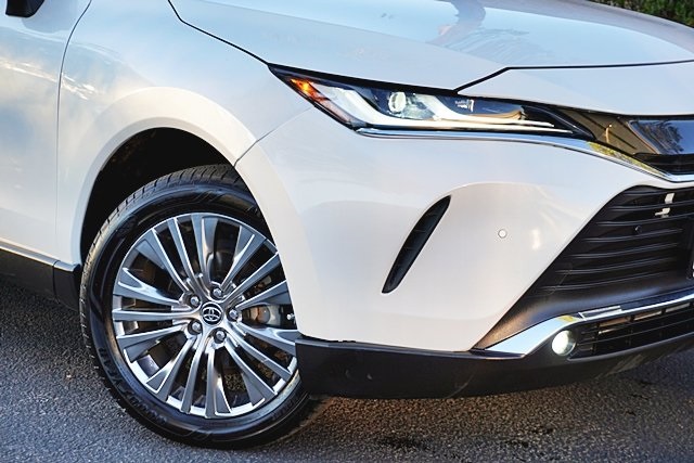 Used 2023 White Toyota Limited image 3