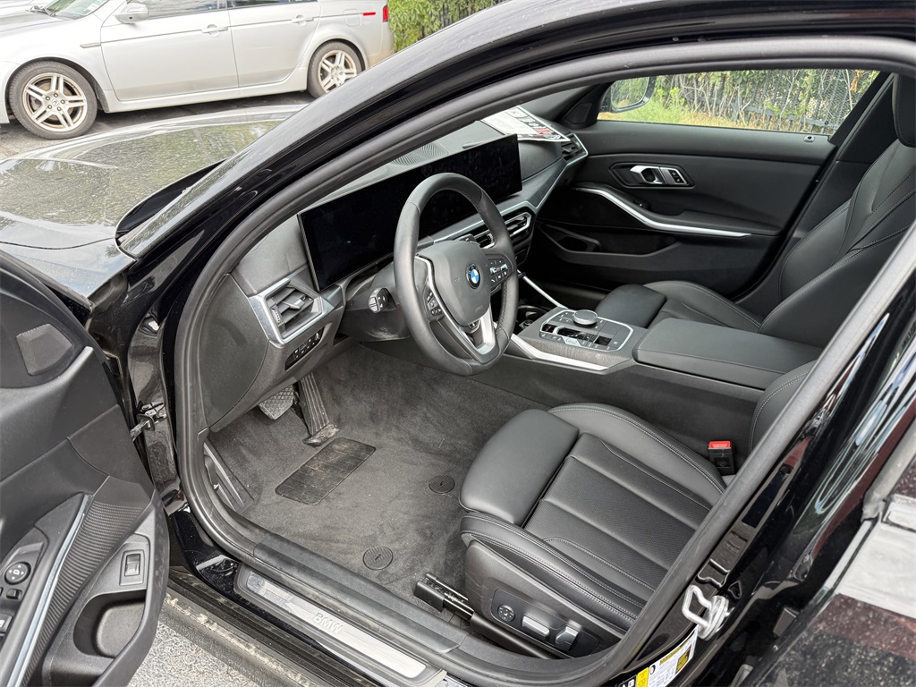 2023 Bmw 330i xDrive photo 2