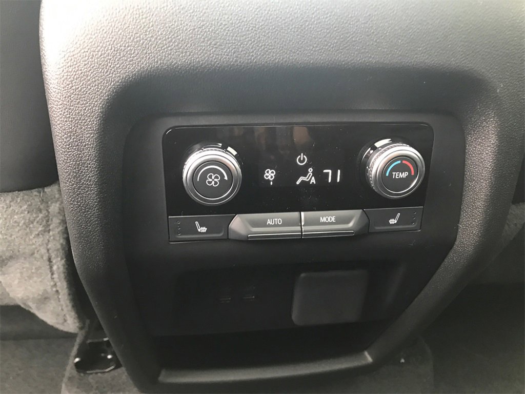 2026 GMC ACADIA - Image 28