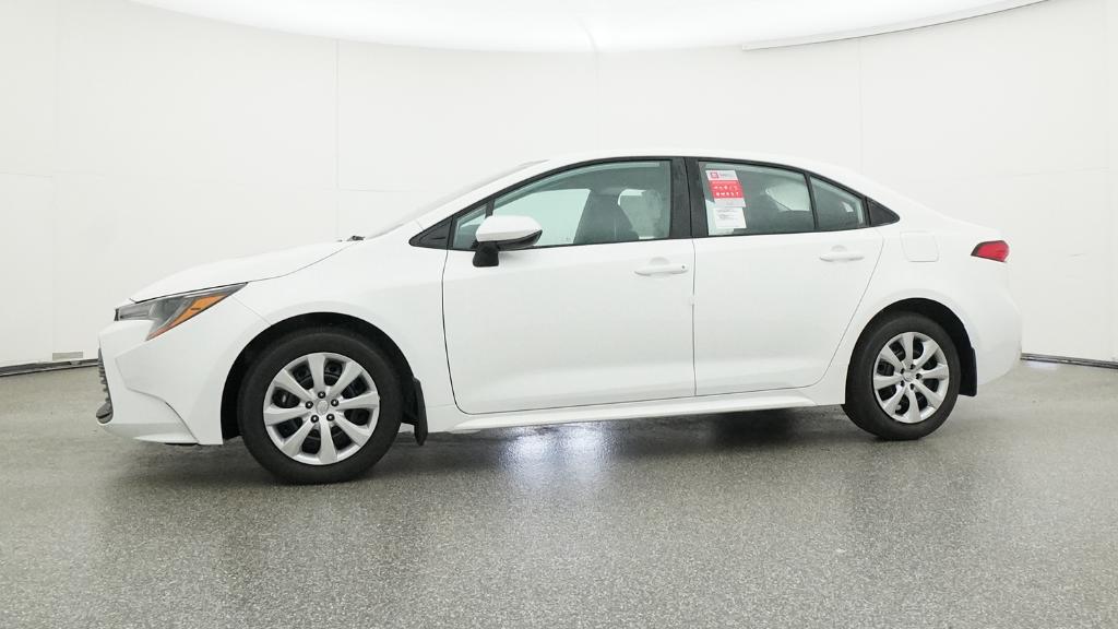 2025 Toyota Corolla LE photo 8