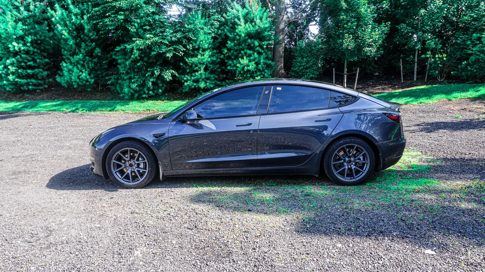 2022 Tesla Model 3 Long Range photo 3