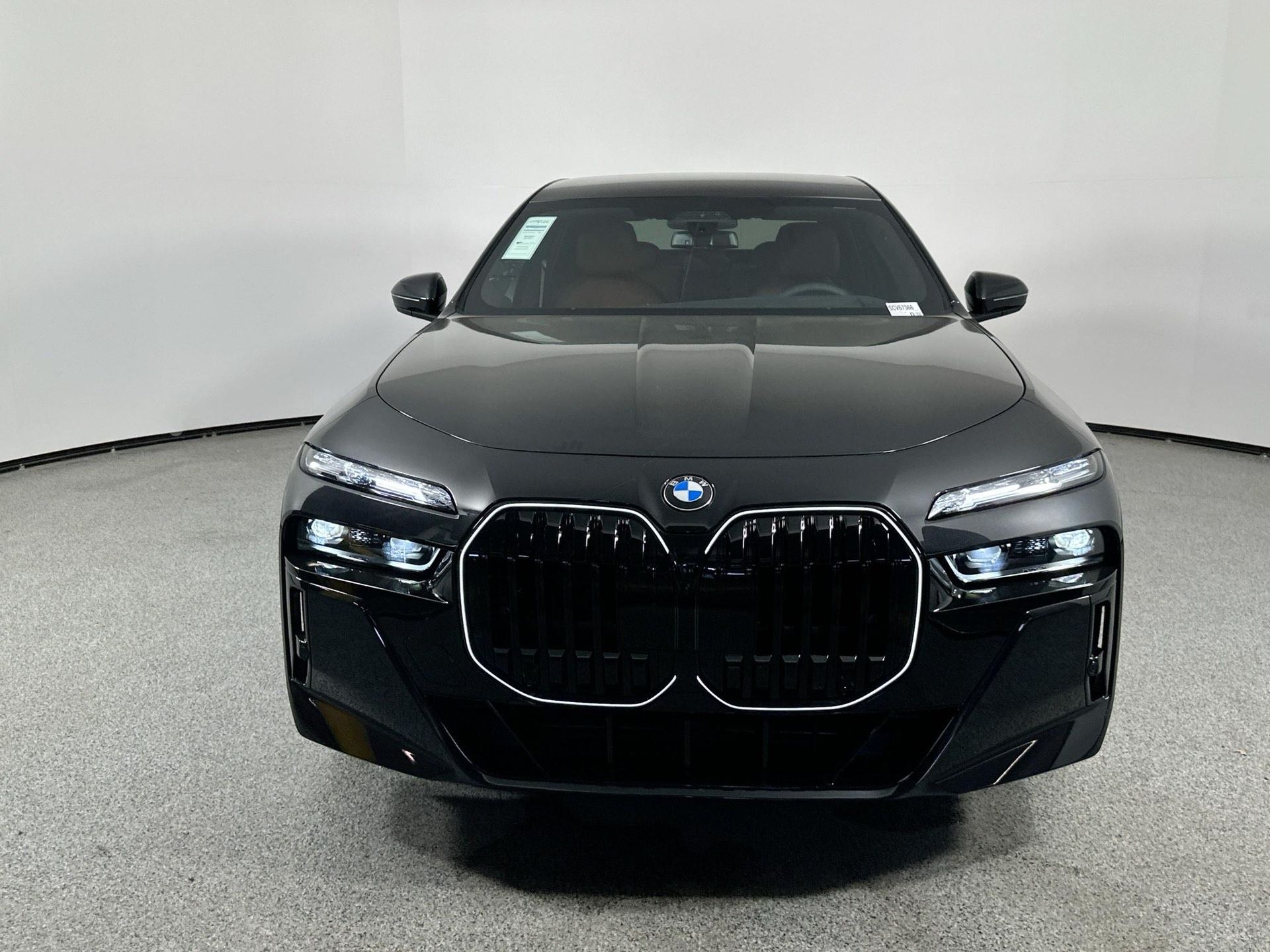 2025 Bmw 740i xDrive photo 2
