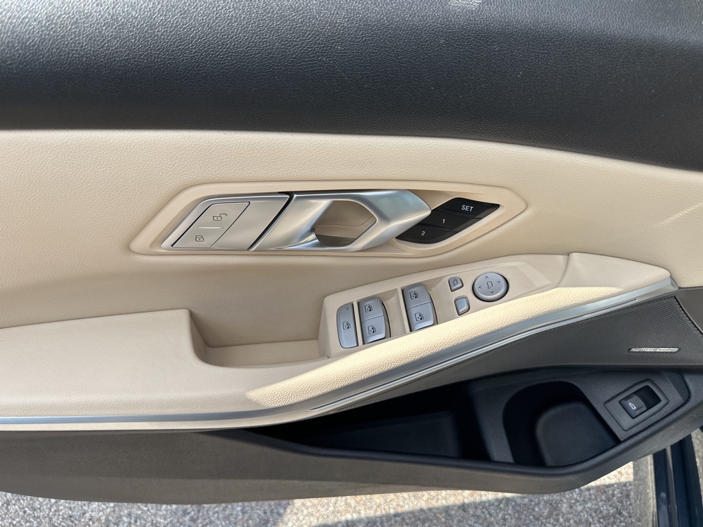 2025 Bmw 330i xDrive photo 9