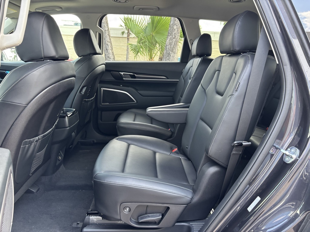 2025 Kia Telluride S photo 15