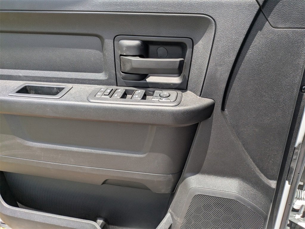 2025 Ram 3500 Tradesman photo 17