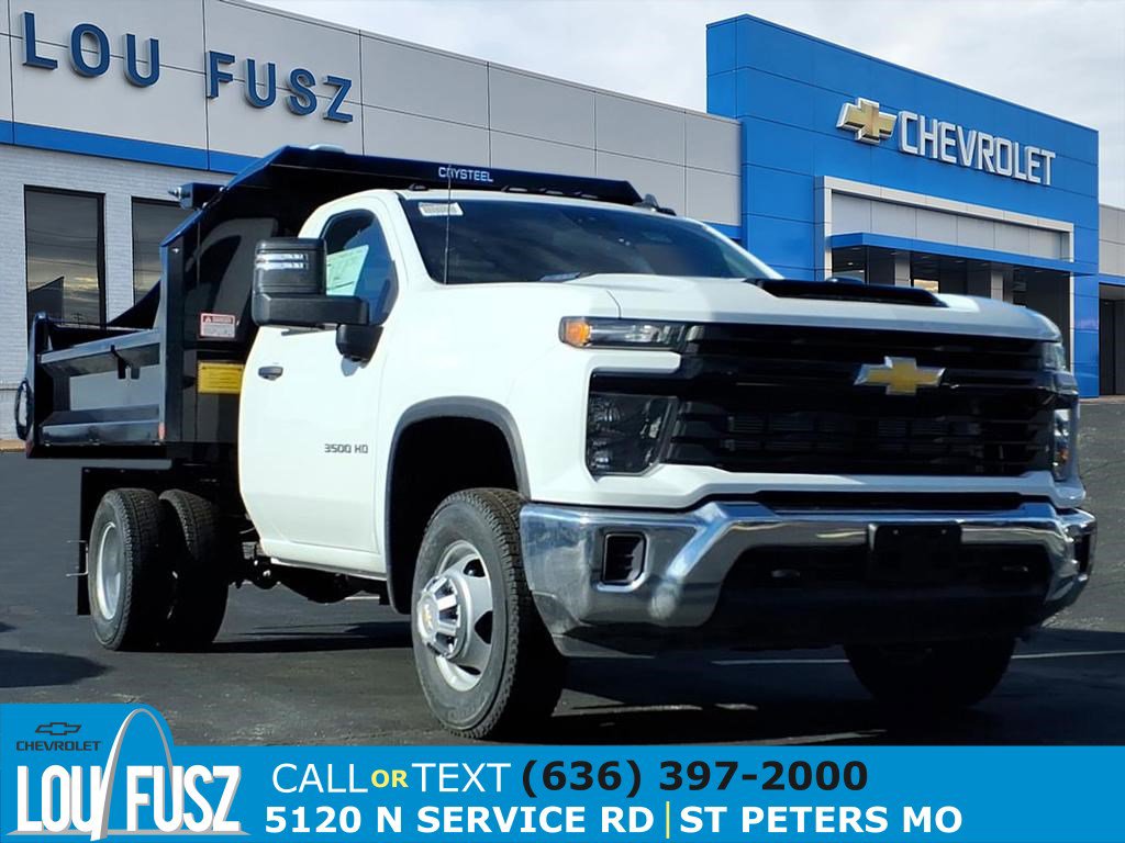 2025 Chevrolet Silverado HD WT's photo