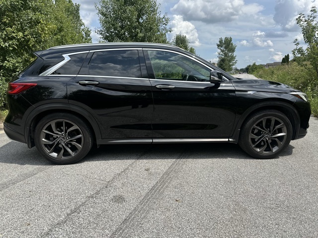 2019 Infiniti QX50 Essential photo 4