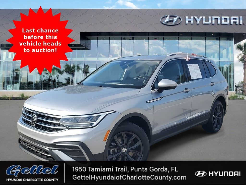2024 Volkswagen Tiguan SE's photo