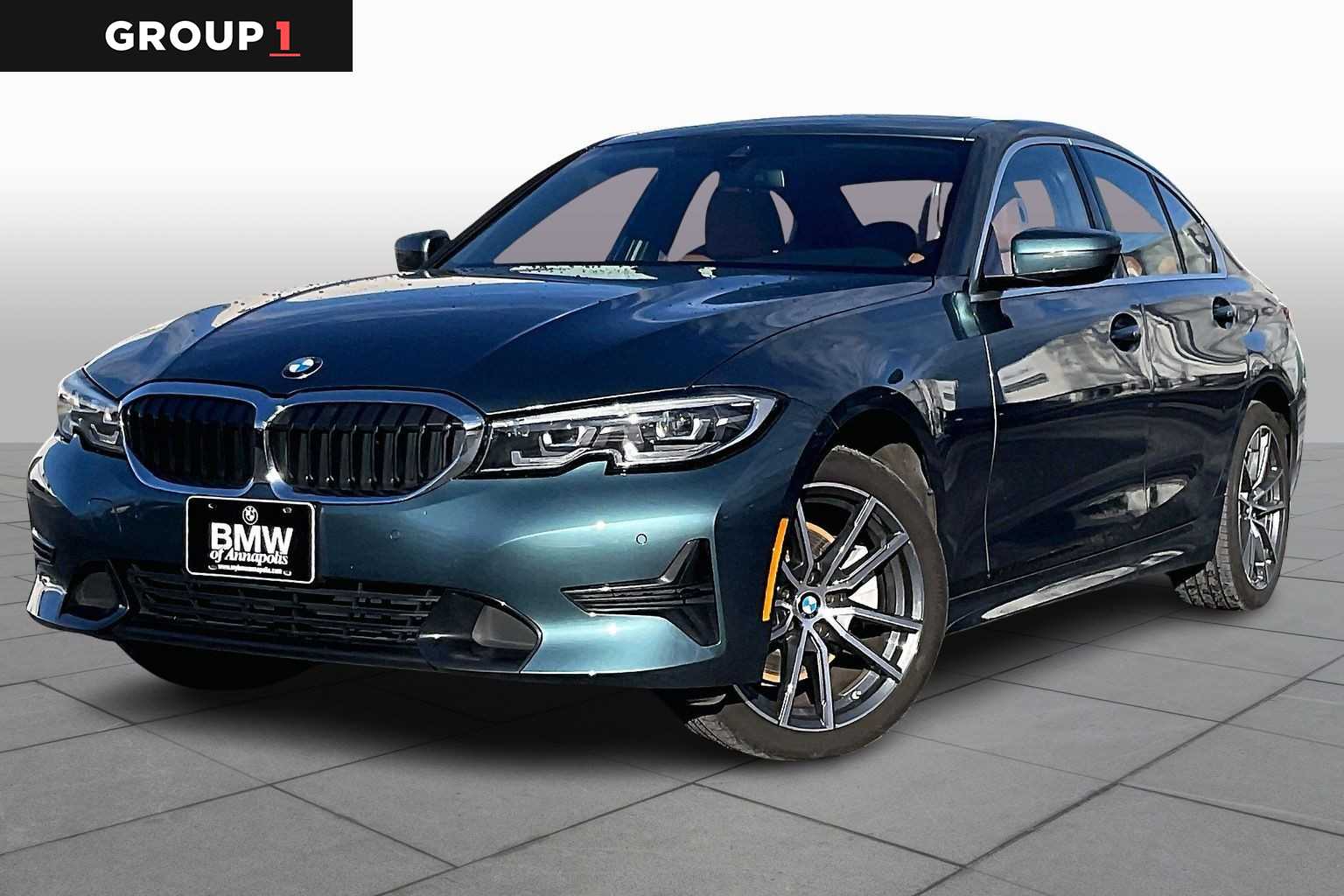 2020 BMW 3 Series 330i's photo