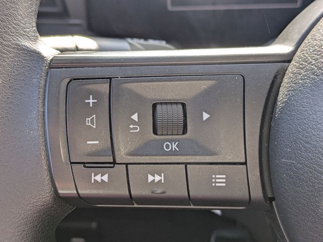 2025 Nissan Kicks S photo 20