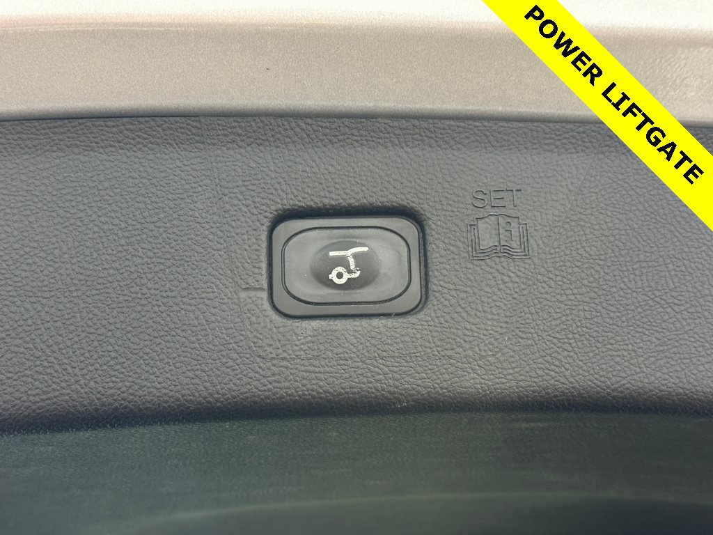 2023 Ford Edge Titanium photo 29