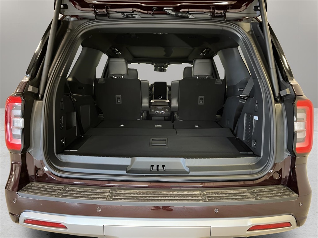 2024 Ford Expedition Platinum photo 13