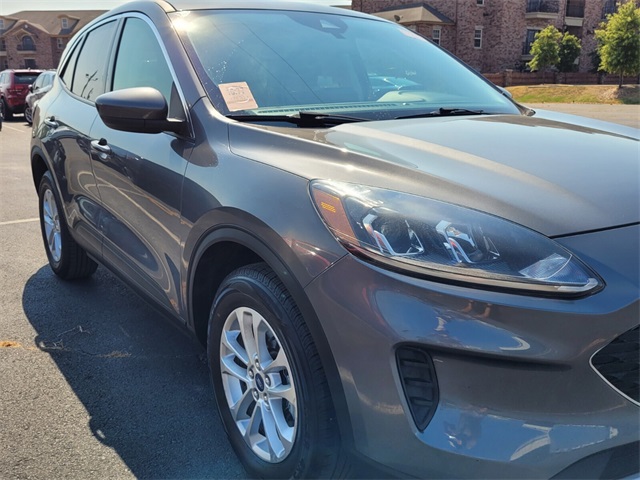 2021 Ford Escape SE photo 2
