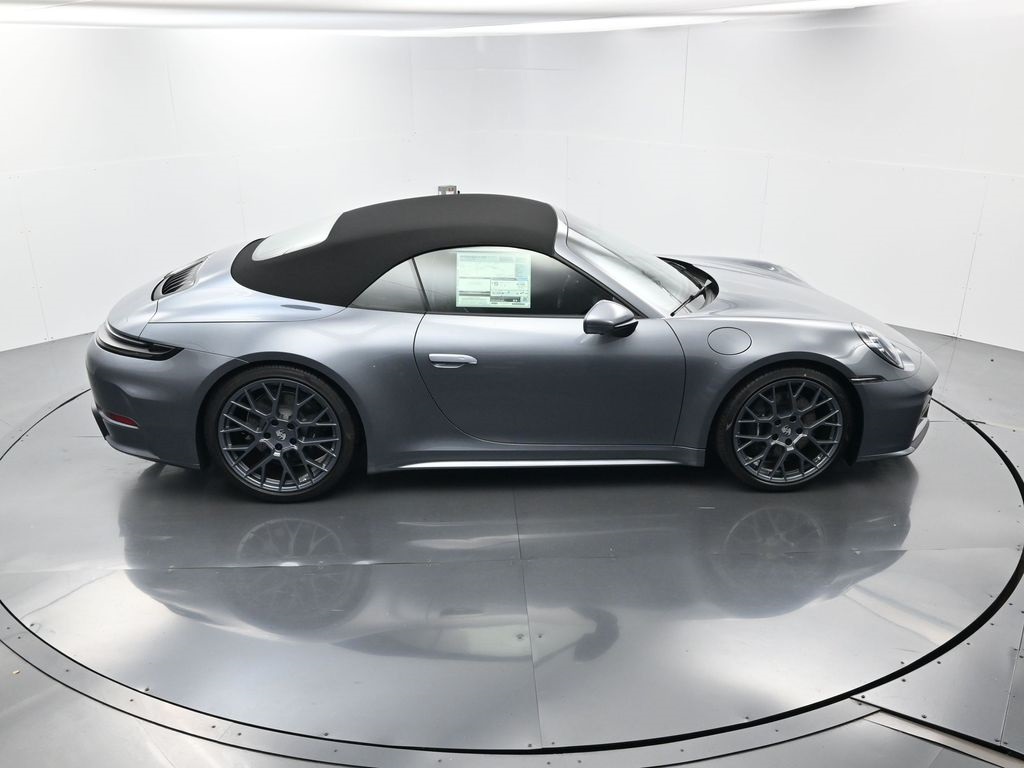 2026 Porsche 911 T photo 25