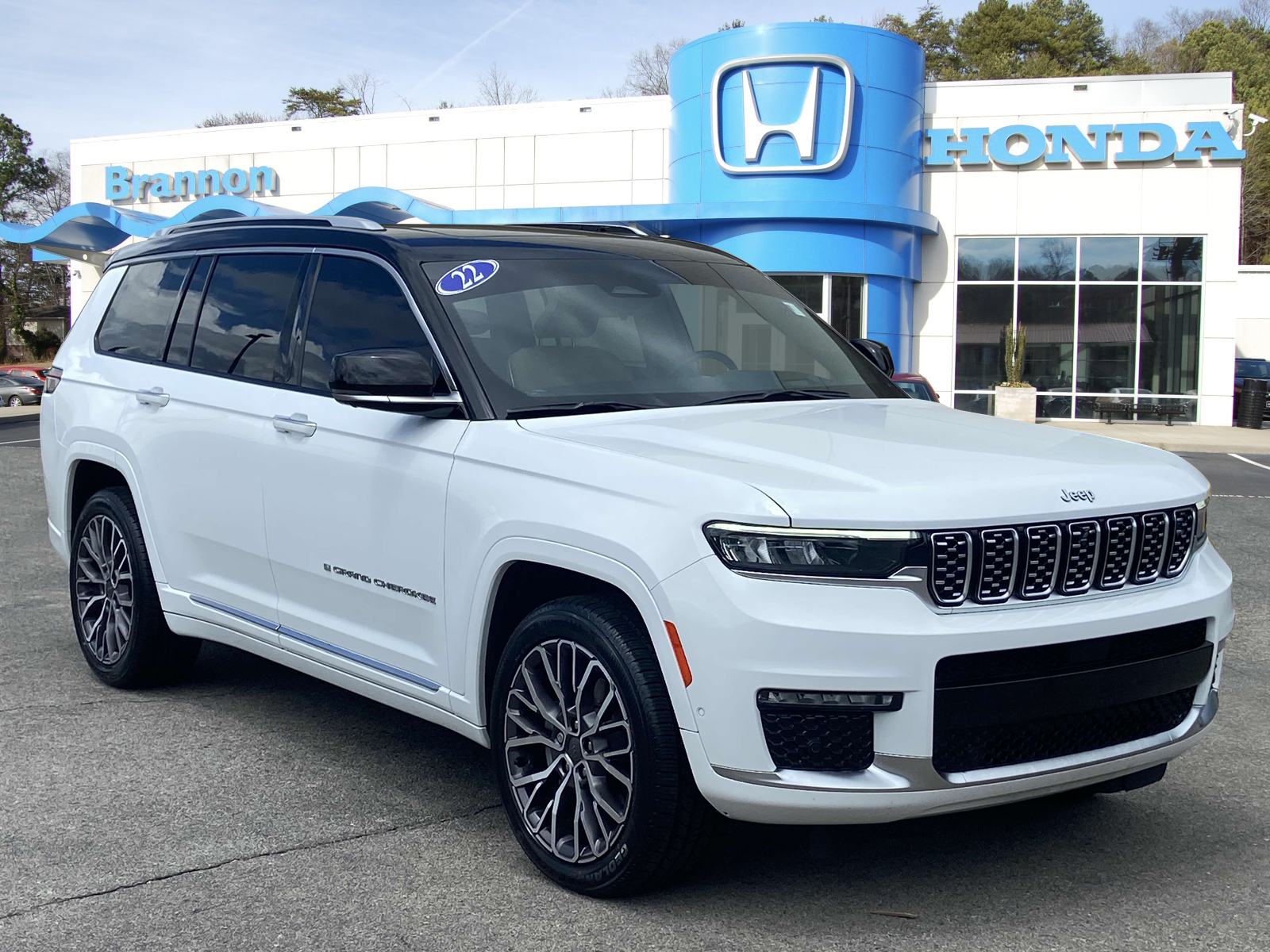 2022 Jeep Grand Cherokee L Summit Reserve's photo