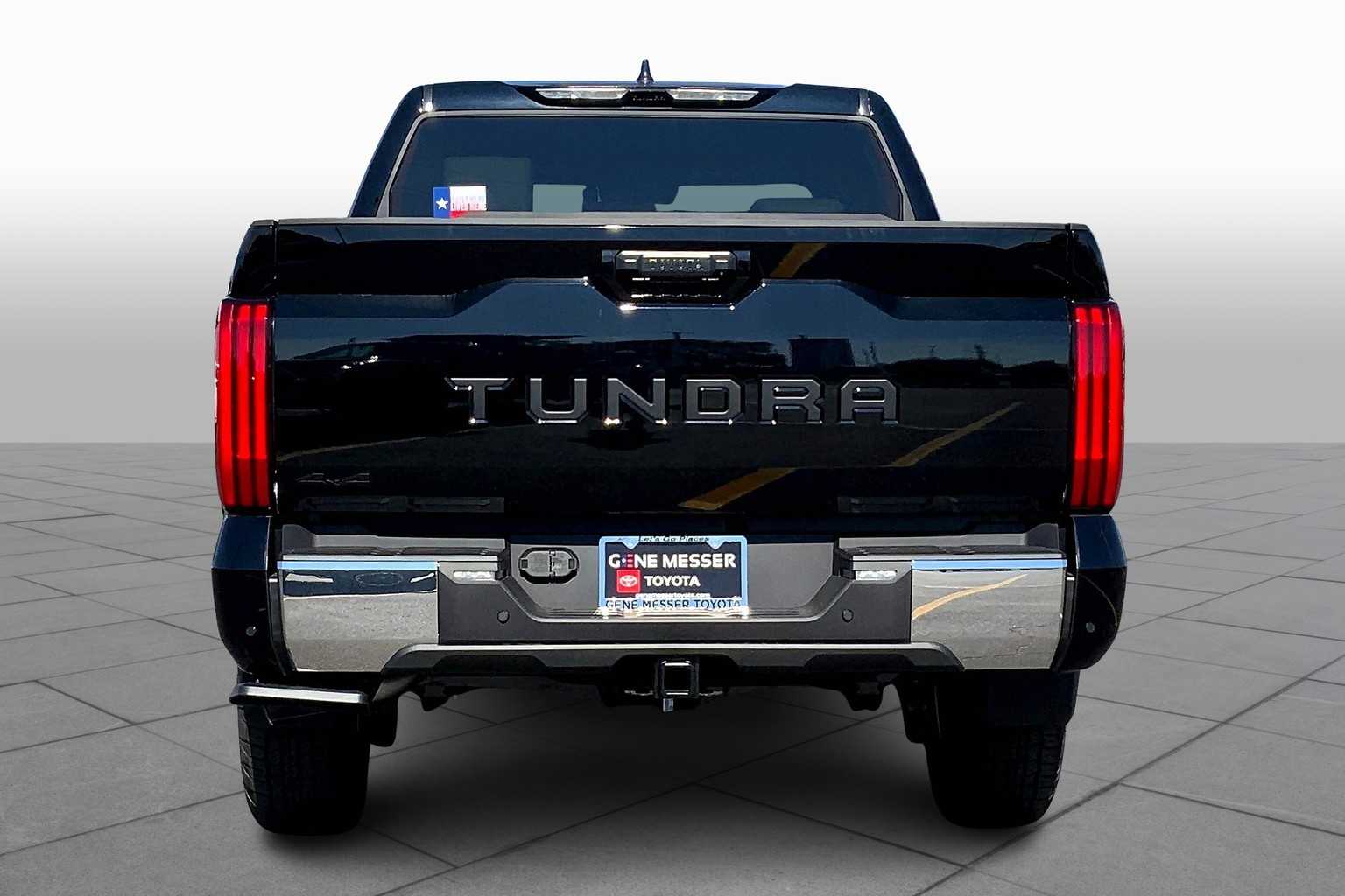 2026 Toyota Tundra SR5 CrewMax photo 4