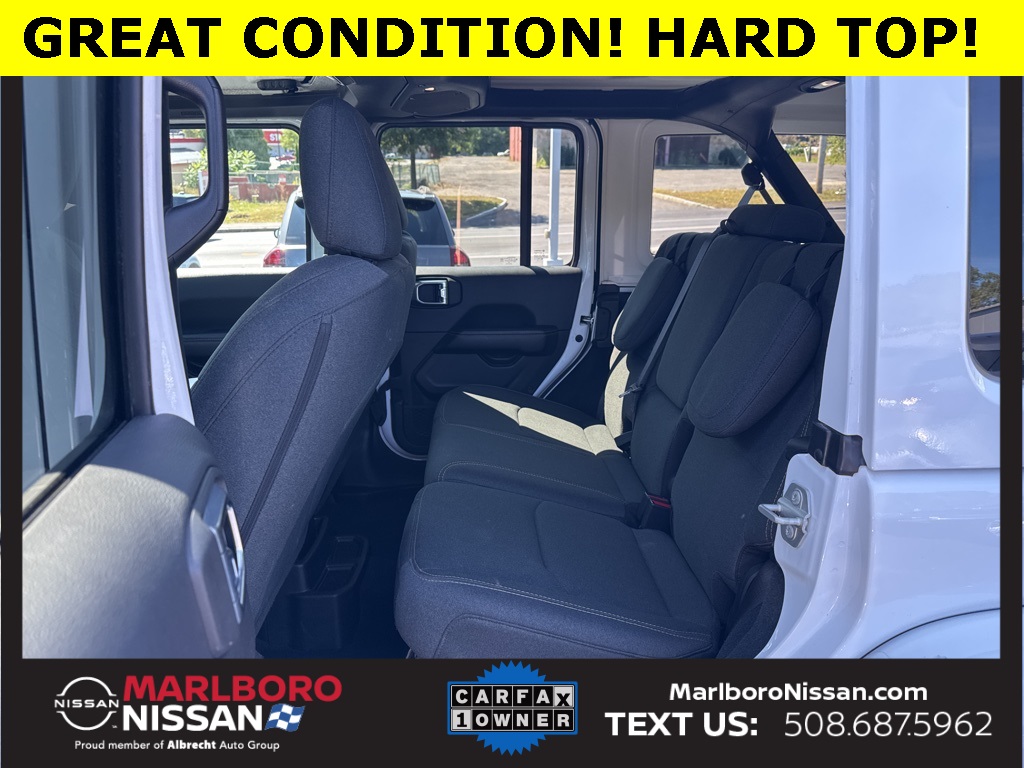 2024 Jeep Wrangler Sahara 4xe photo 12