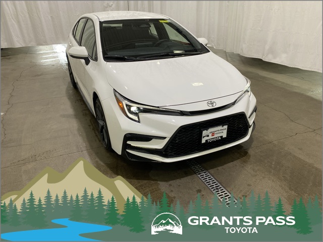 2026 Toyota Corolla SE's photo