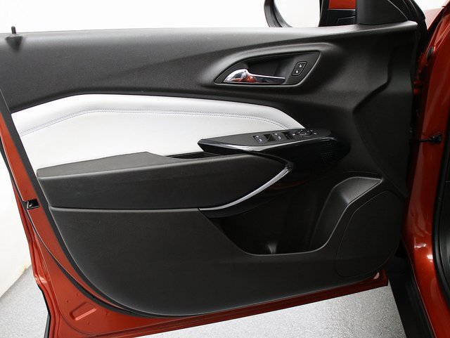 2024 Chevrolet Trax LT photo 22