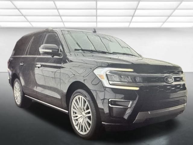 2023 Ford Expedition Limited's photo