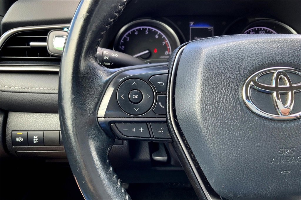 2021 Toyota Camry SE photo 17