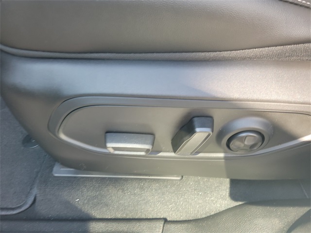 2025 Jeep Grand Cherokee Limited photo 4