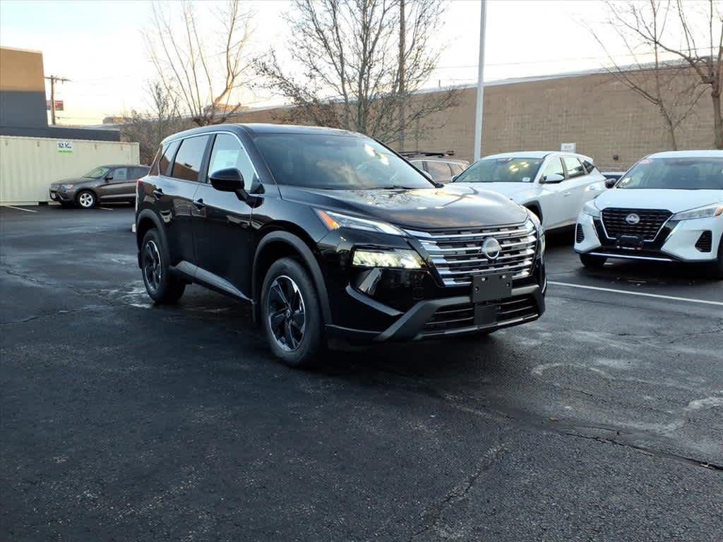 2026 Nissan Rogue SV photo 2