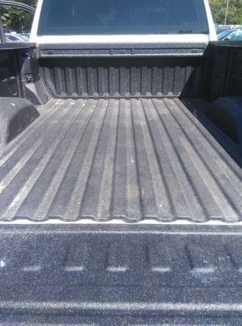2024 Chevrolet Silverado 2500HD Work Truck Z71 photo 2