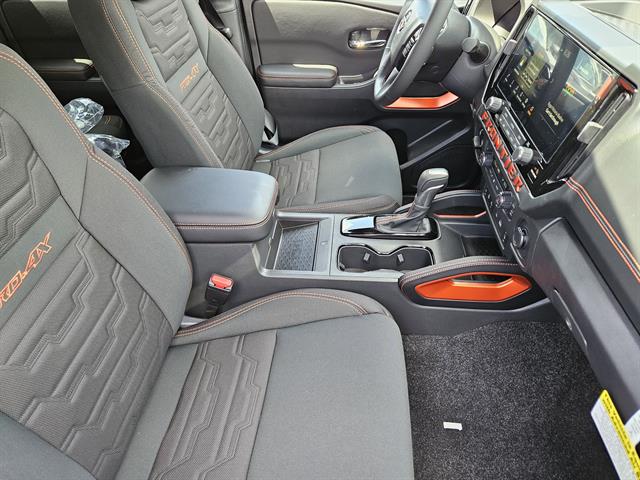 2025 Nissan Frontier Crew Cab PRO-4X photo 10