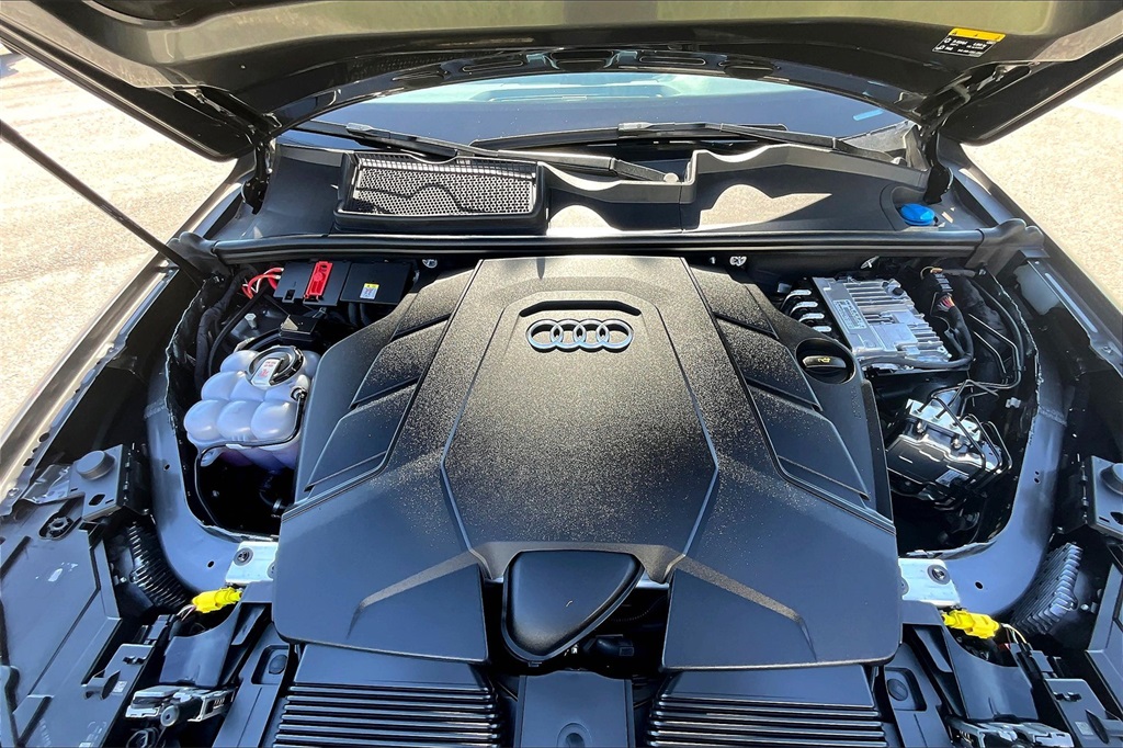 2025 Audi Q7 55 Premium Plus photo 23