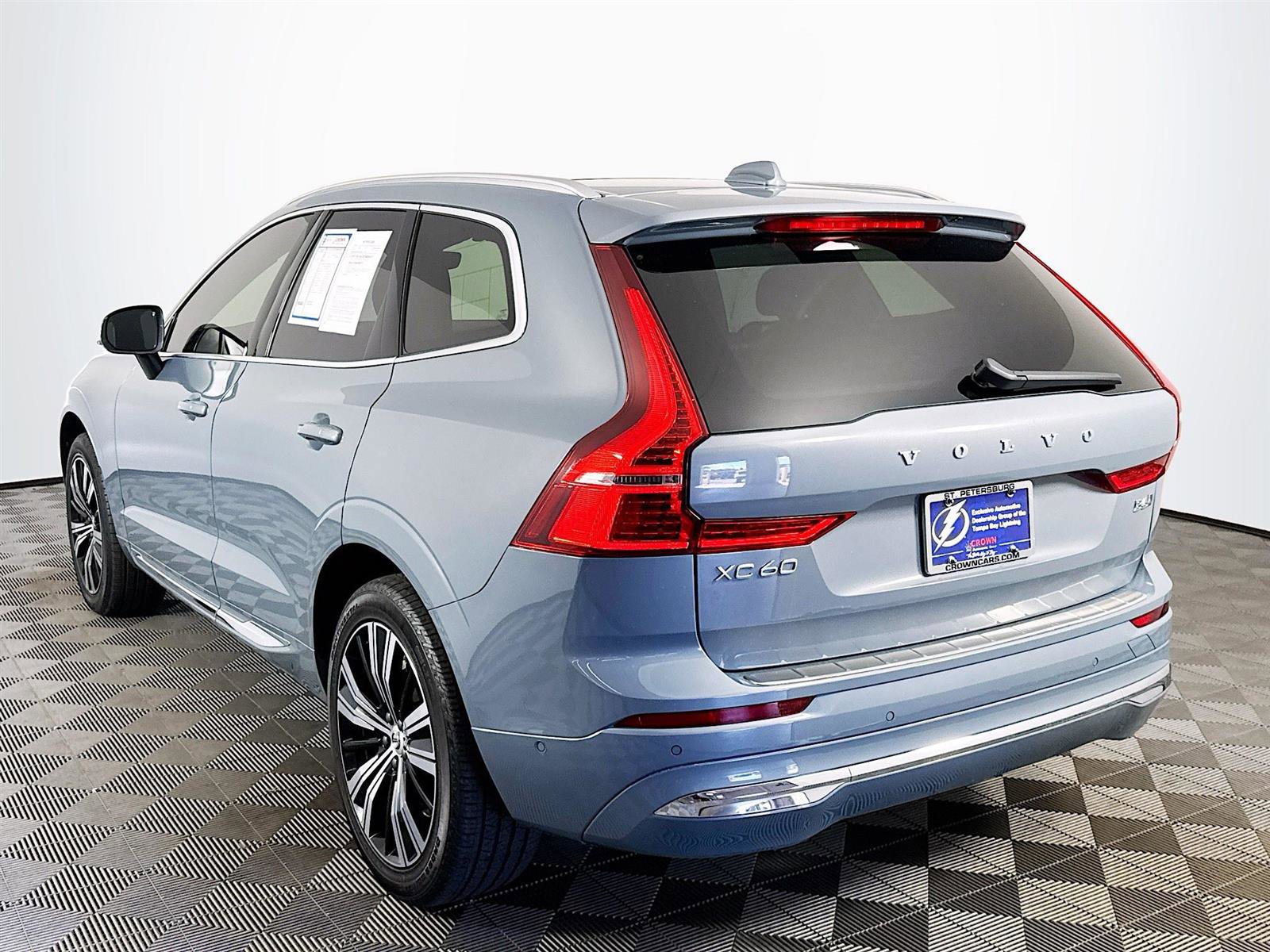 2023 Volvo XC60 Ultimate photo 6
