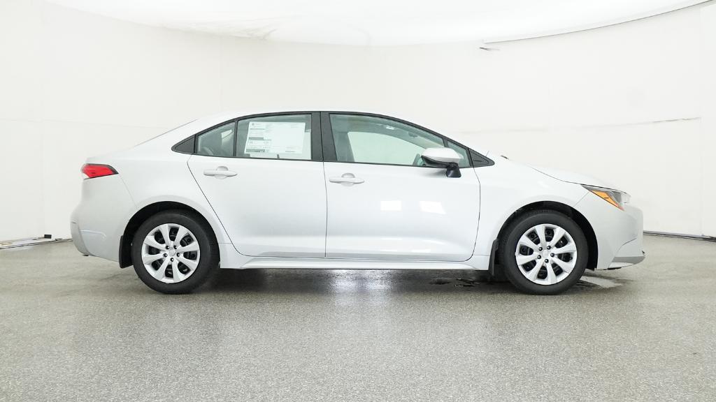 2025 Toyota Corolla LE photo 26