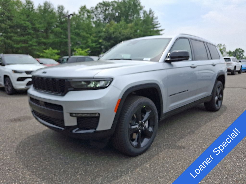 2025 Jeep Grand Cherokee Limited photo 2