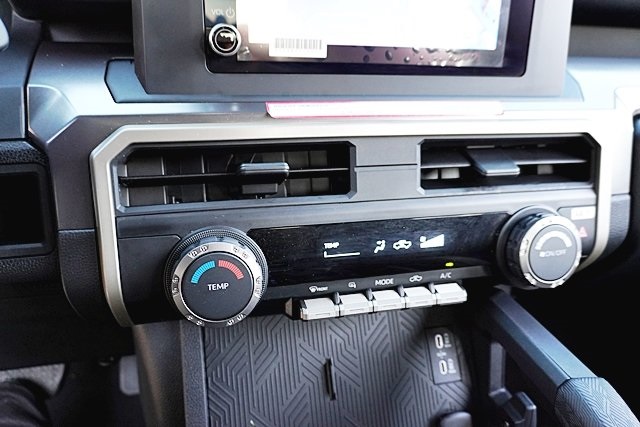 2024 Toyota Tacoma SR5 photo 27