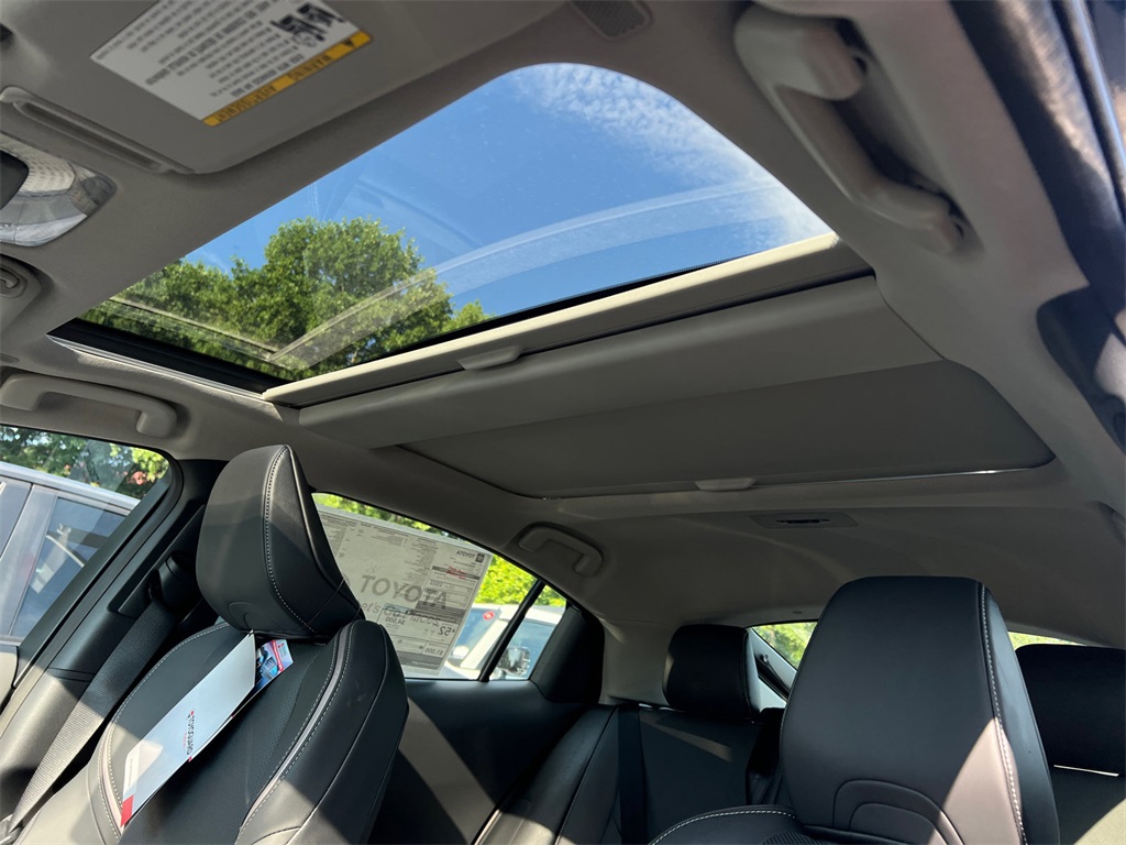 2025 Toyota Prius Limited photo 31