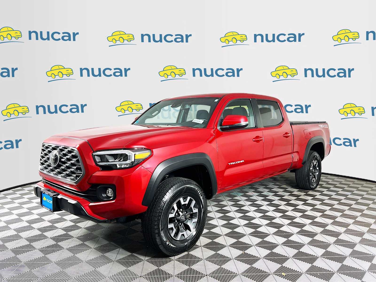 2023 Toyota Tacoma TRD photo 2