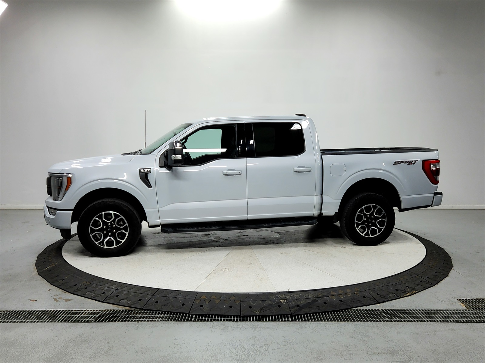 2022 Ford F-150 Lariat photo 3