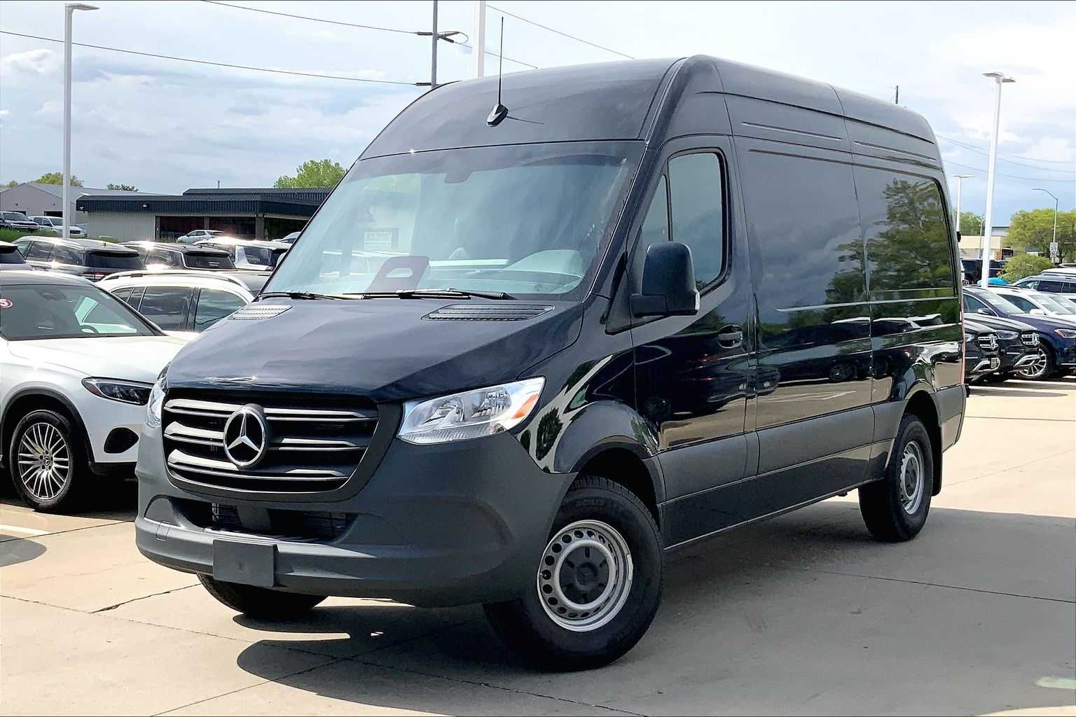 2025 Mercedes-Benz Sprinter Cargo Van