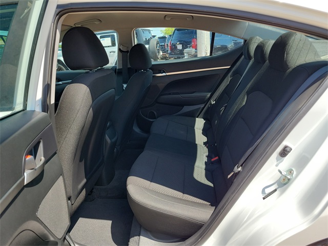 2020 Hyundai Elantra SE photo 10