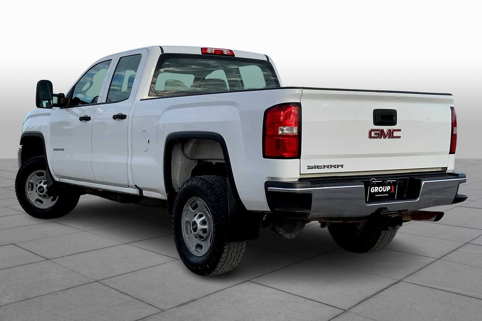 2017 Gmc Sierra Base photo 11