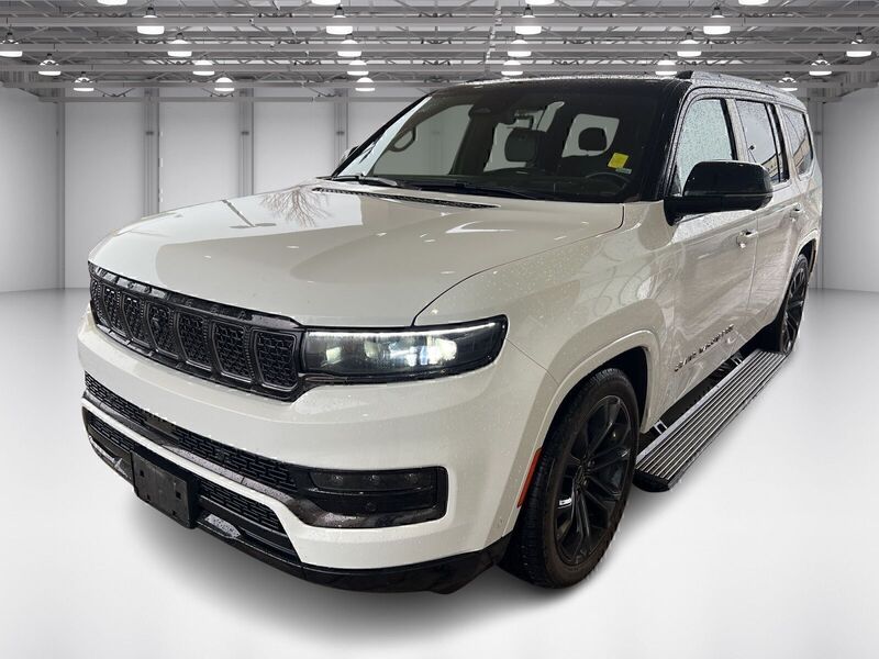 2024 Jeep Grand Wagoneer Series II's photo