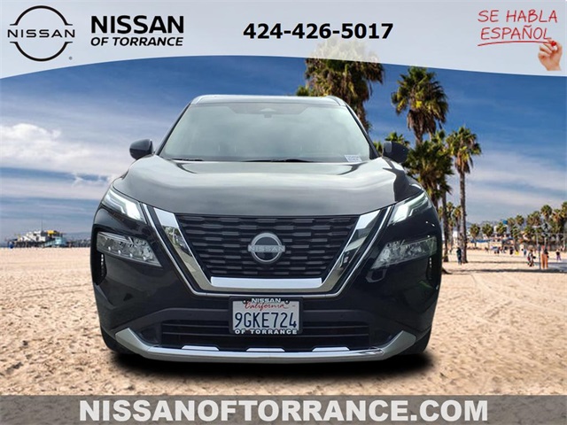2023 Nissan Rogue Platinum photo 2
