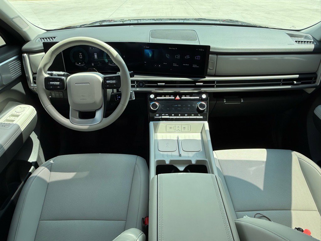 2024 Hyundai Santa Fe SEL photo 8
