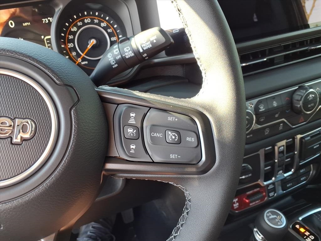 2025 Jeep Wrangler Rubicon photo 20