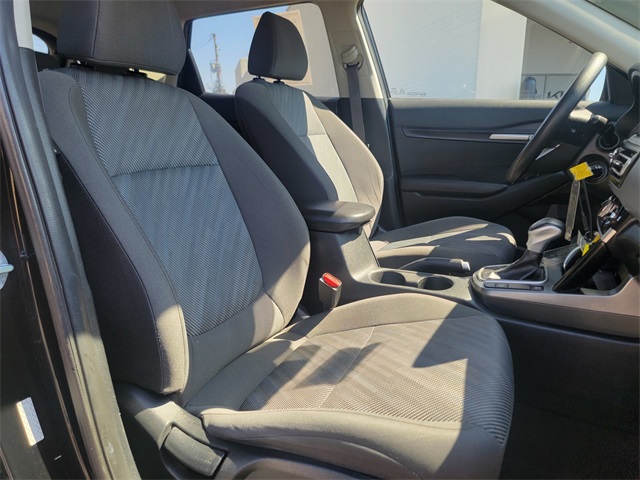 2022 Kia Seltos LX photo 17