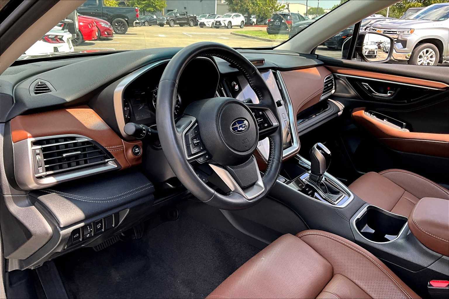 2021 Subaru Outback Touring XT photo 14