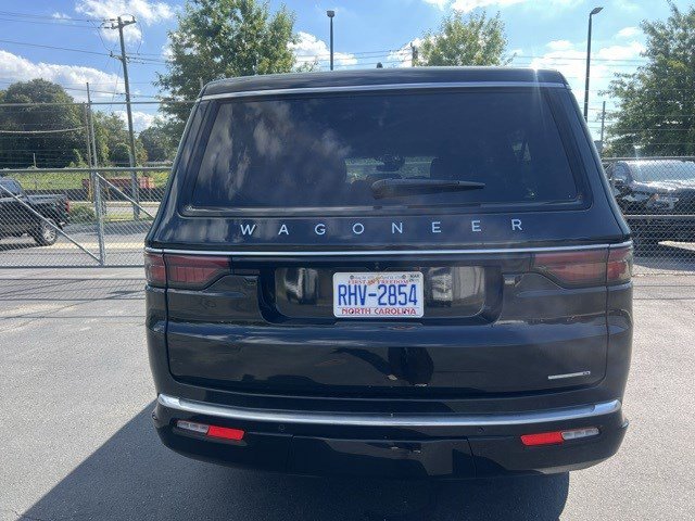 2024 Jeep Wagoneer L Series II photo 5
