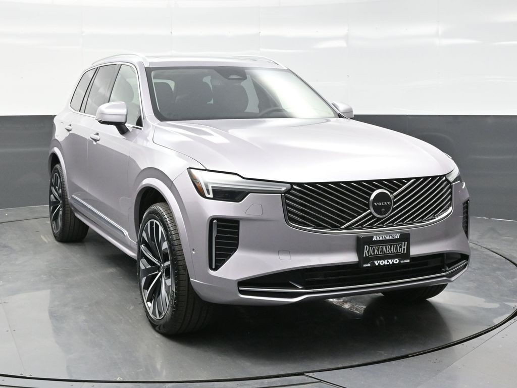 2026 Volvo XC90 Plus's photo